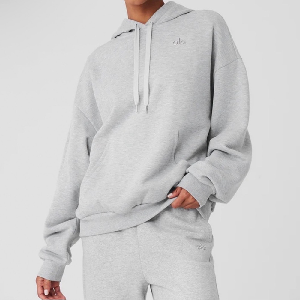 Alo Yoga Grey Unisex Accolade Hoodie